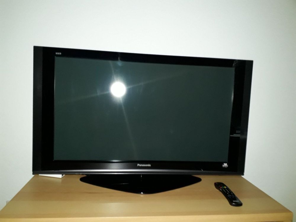 Панасоник плазм телевизоры. Panasonic Viera 42 плазма. Panasonic Viera 42 плазма 2008. Панасоник плазма 42 дюйма. Плазменный телевизор Panasonic 42 дюйма Viera.