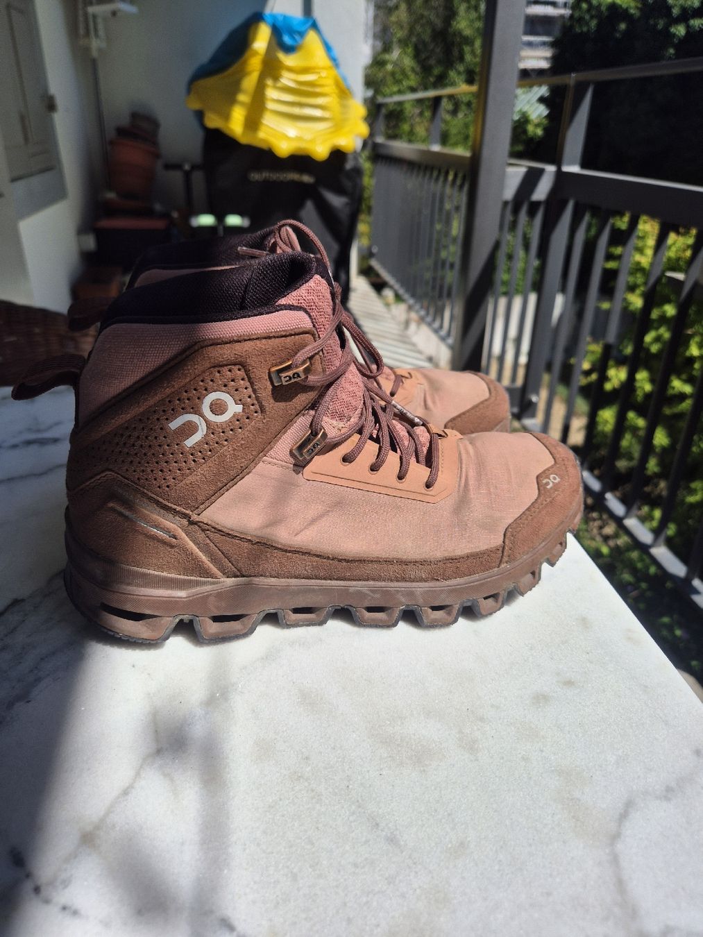 On Scarpe da donna: ON Schuhe Grösse 38 – Usato da Basel venduto da lilifee86