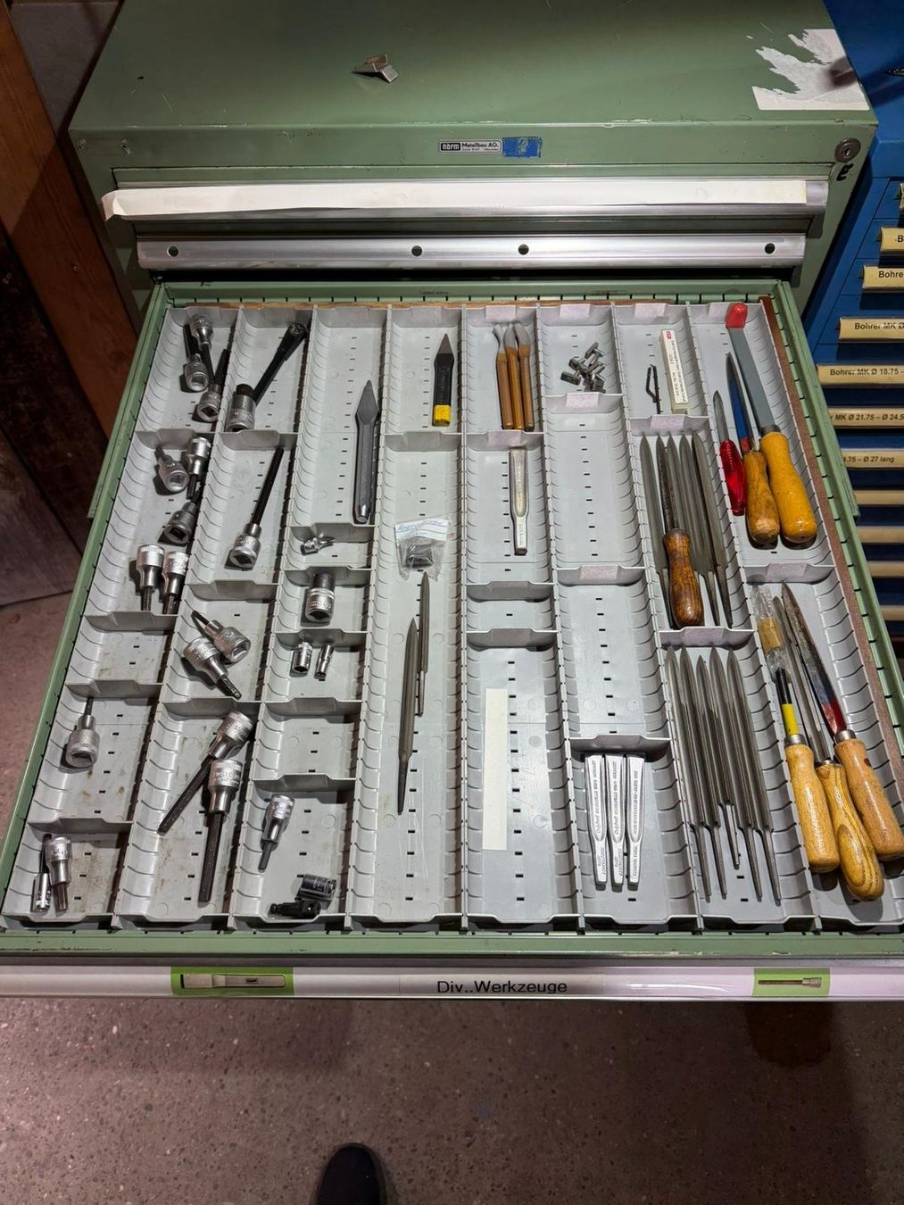 Tutti gli attrezzi: div. Werkzeugen – Usato da Buchs AG venduto da Werkstatt-Shop