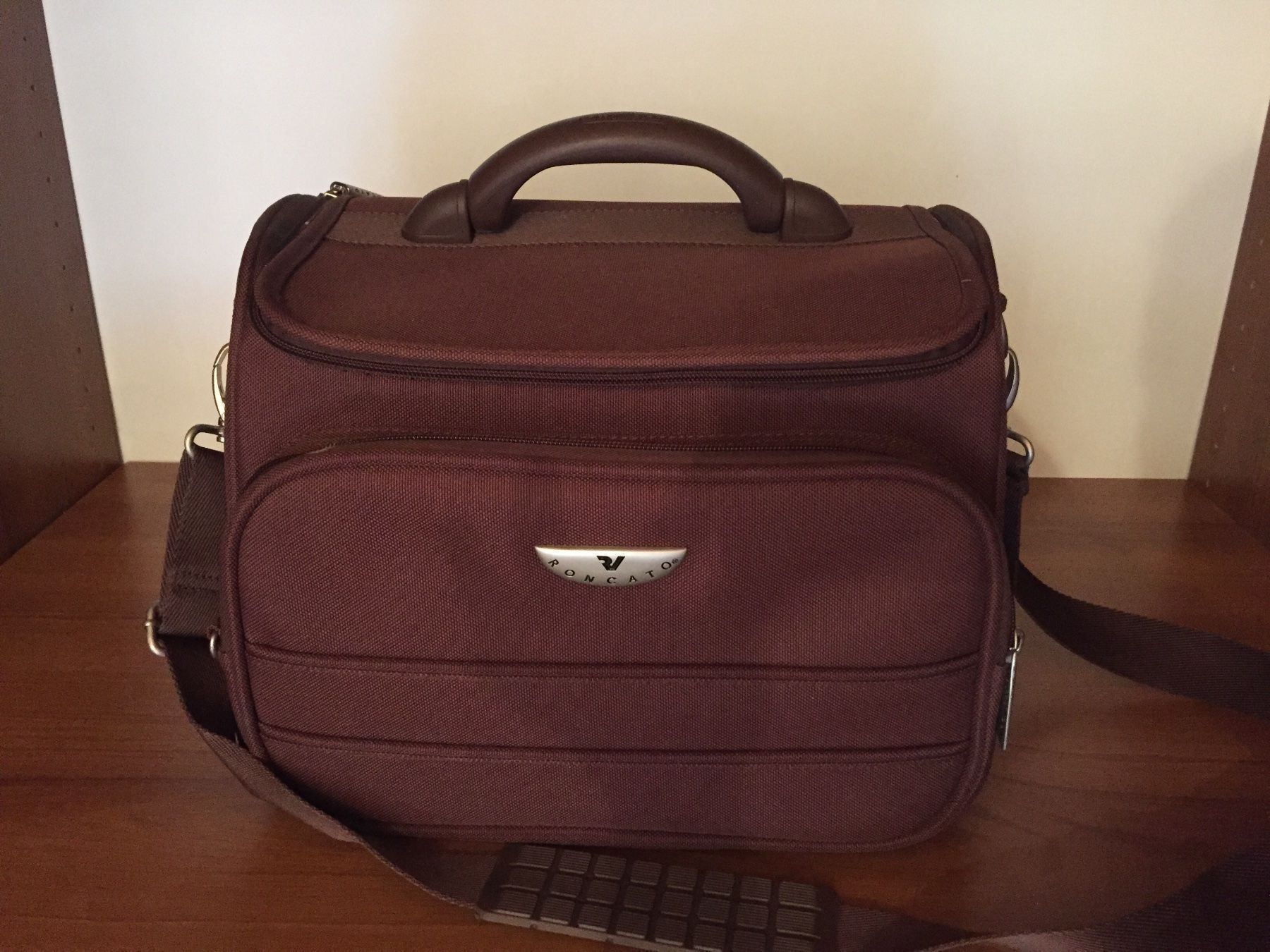 Borse da donna: Trousse da viaggio – Nuovo (secondo la descrizione) da Camorino venduto da c_raf 1
