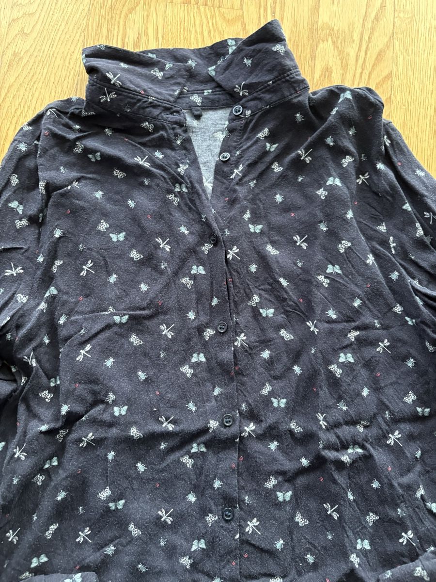 Camicette, T-shirt & Top: Schicke Bluse, Mädchen Gr. 146 / 152 – Usato da Beromünster venduto da msklef