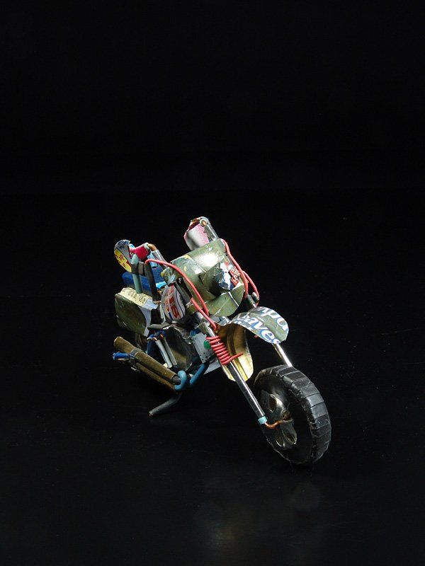 Kit di modellismo & Modellini statici: Motorrad, Enduro – schönes Blechmodell – Usato da Stäfa venduto da deebeecee 2