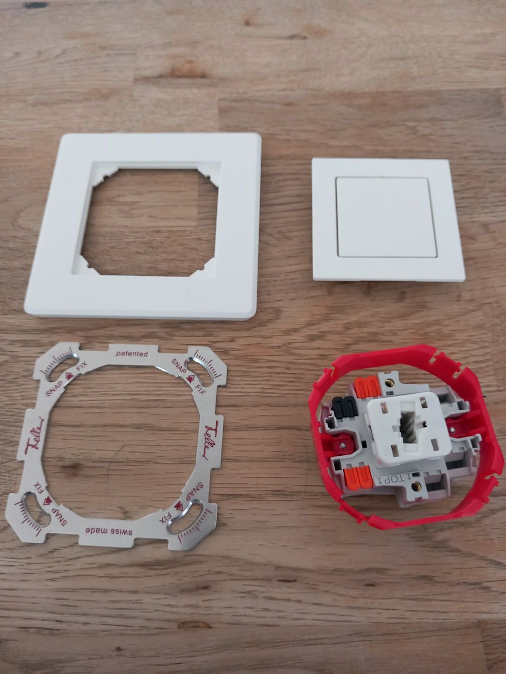 Feller Interruttori: UP Sch3 Edizio liv mit Snapfix – Nuovo e nell'imballaggio originale da Steffisburg venduto da Mallekobold 1