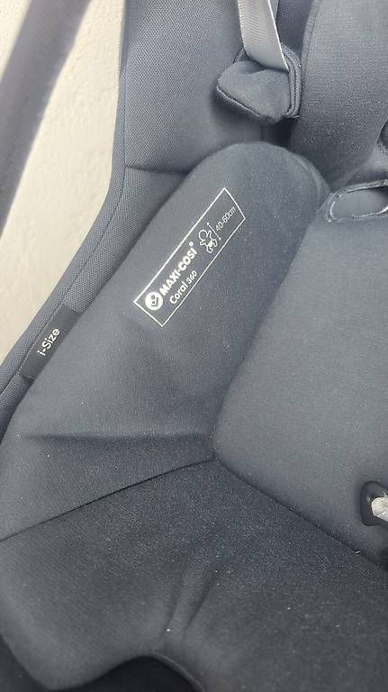 Seggiolini per auto: Maxi Cosi Coral 360 mit isofixbase – Usato da Hüttikon venduto da sav_db25