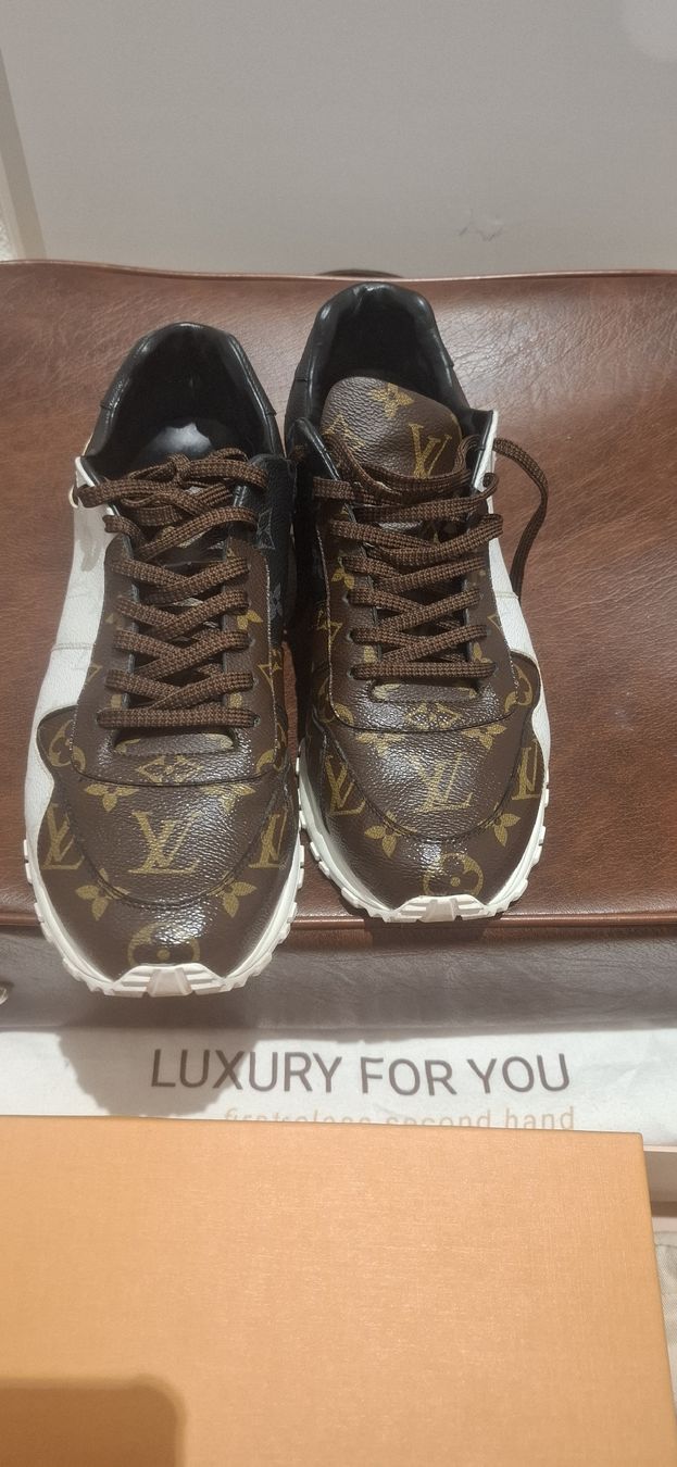 Louis Vuitton Scarpe da uomo: Louis Vuitton Sneaker Monogram Leder Grösse 9 gebraucht – Usato da Wallisellen venduto da joe_w8ns 1