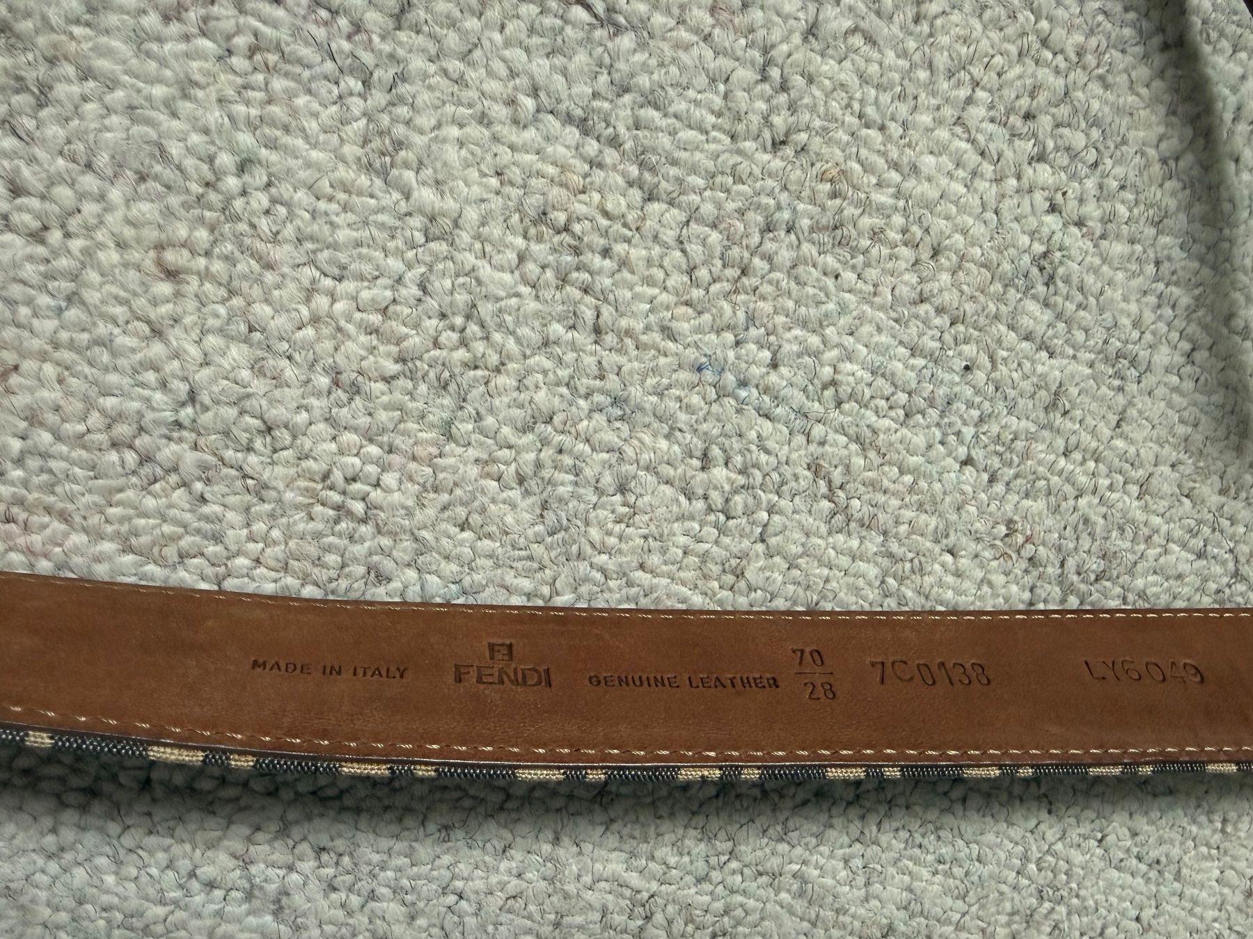 Fendi Cinture: Ceinture " Fendi "  70/ 28 cm – Nuovo (secondo la descrizione) da Echandens venduto da pepite30 4