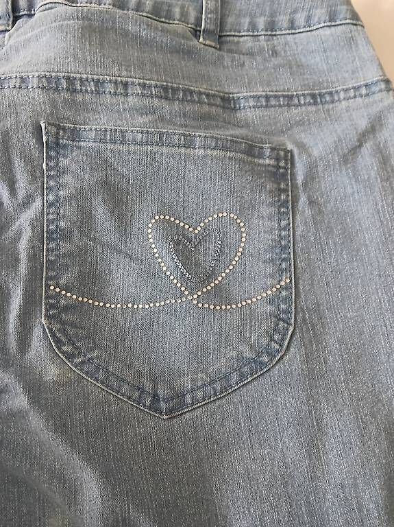 Jeans: Jeans bleu clair – Neuf avec emballage d'origine à Yverdon par Nany6 2