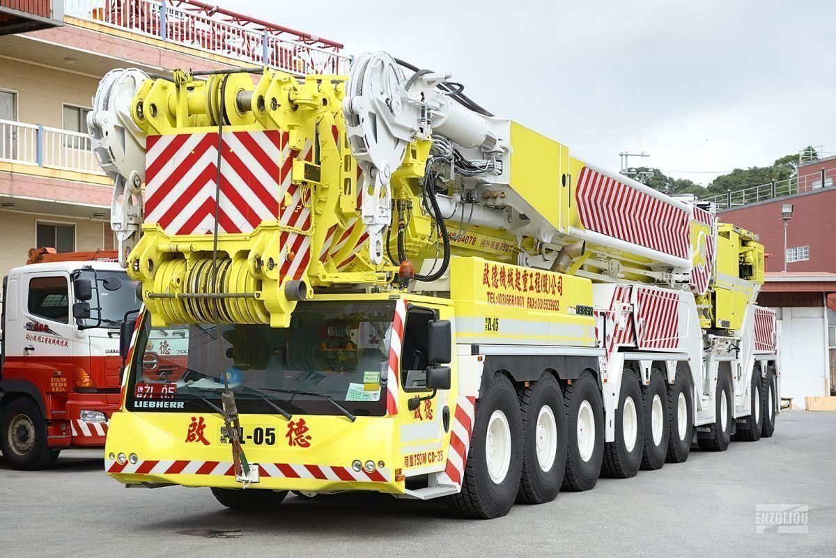 Liebherr Modellbausätze & Standmodelle: 1:50 WSI LIEBHERR LTM 1750 " Chi Deh " – Neu und originalverpackt aus Affoltern am Albis von Modellshop-8910 3