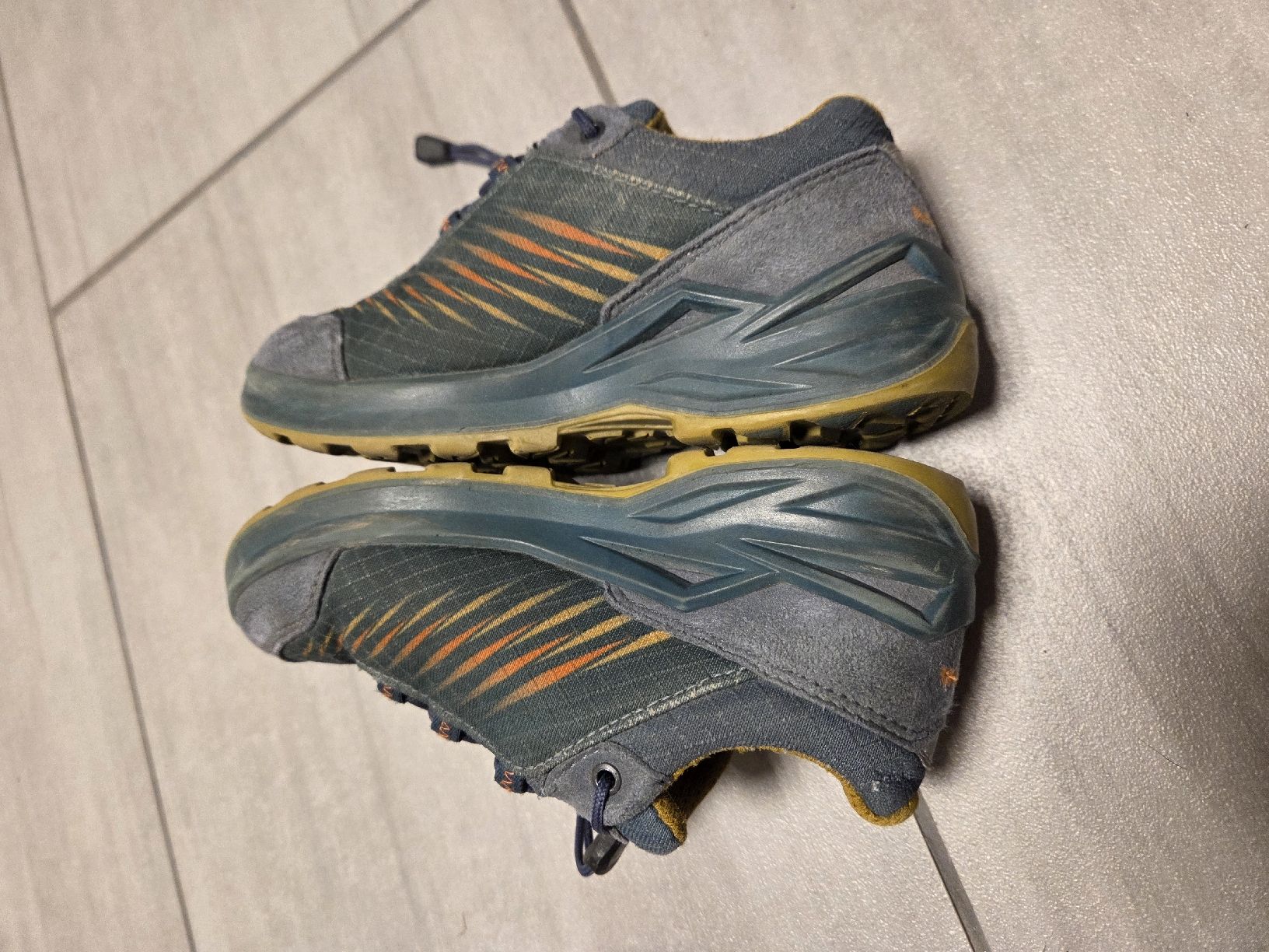 Lowa Scarpe per ragazzi: Lowa Schuhe Gr. 30 – Usato da Fraubrunnen venduto da amaree313 2