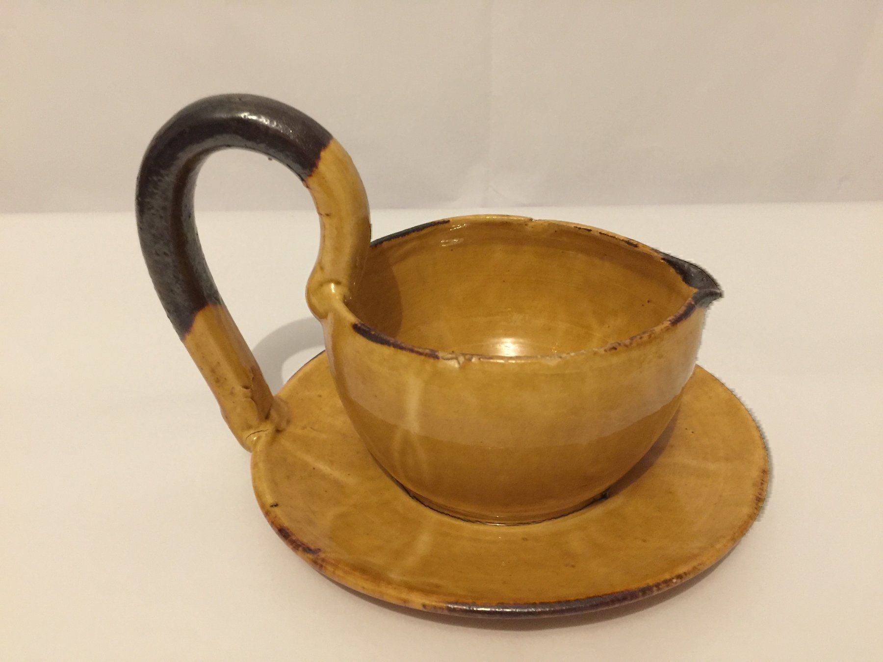 Ciotole: VALLAURIS Saucière en céramique – Usato da Cossonay-ville venduto da Super-Price-Quality