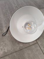 Lampe mit Kabel und Schalter schwarz weiss funktionstüchtig