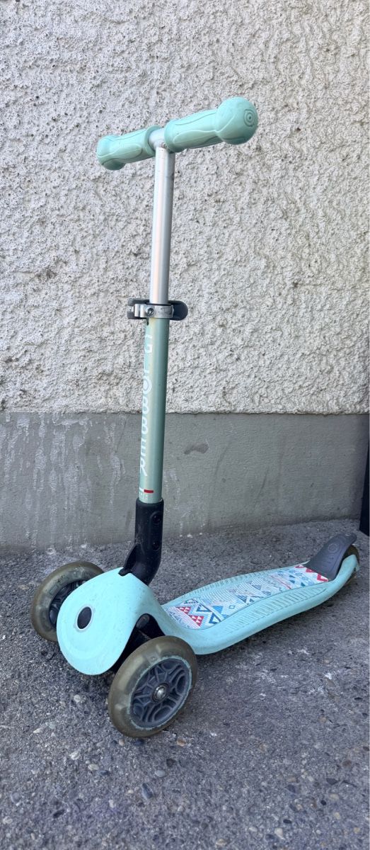Globber Kickboard: Kinderroller Globber, Mint Grün, 3 Räder – Usato da Hindelbank venduto da Kaktus130