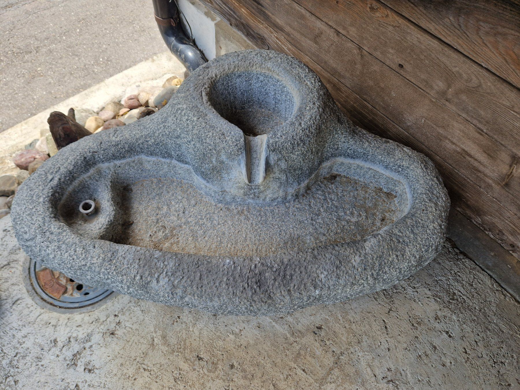 Teiche & Zierbrunnen: Steinbrunnen – Gebraucht aus Eriz von kilian010