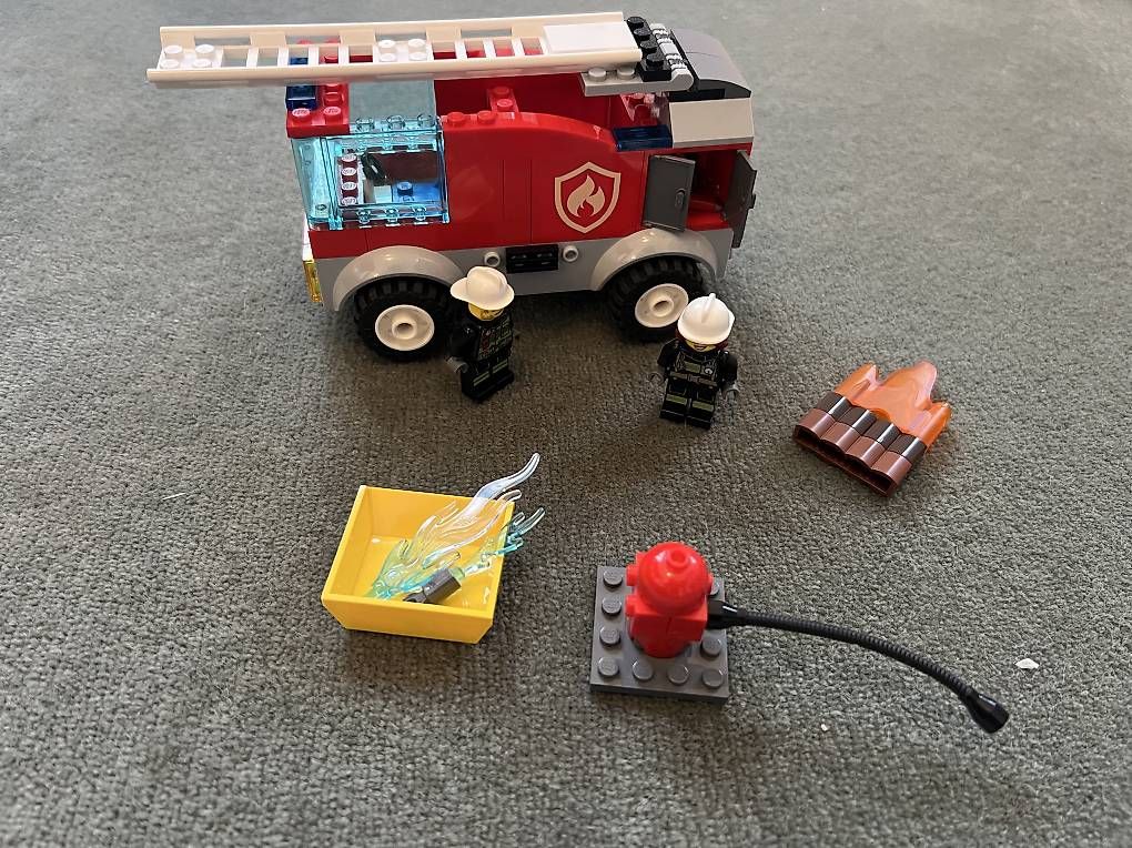 Giocattoli: Lego City 60280 – Usato da Zürich venduto da Voerny 2