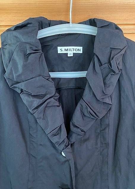 Giacche: S. Milton Blazer schwarz Gr. 36 – Nuovo (secondo la descrizione) da Thun venduto da urs_p58q 1