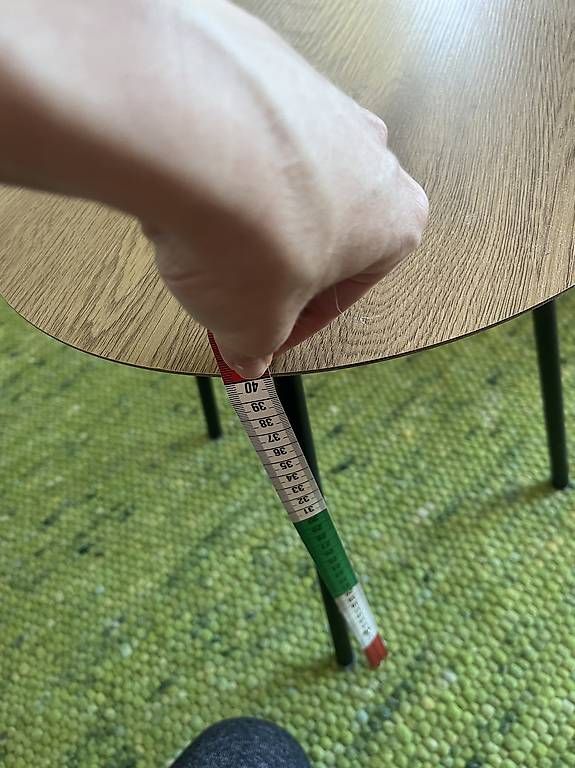 Tavoli: Neuwertiger Beistelltisch – Usato da Romanshorn venduto da sabe4 4