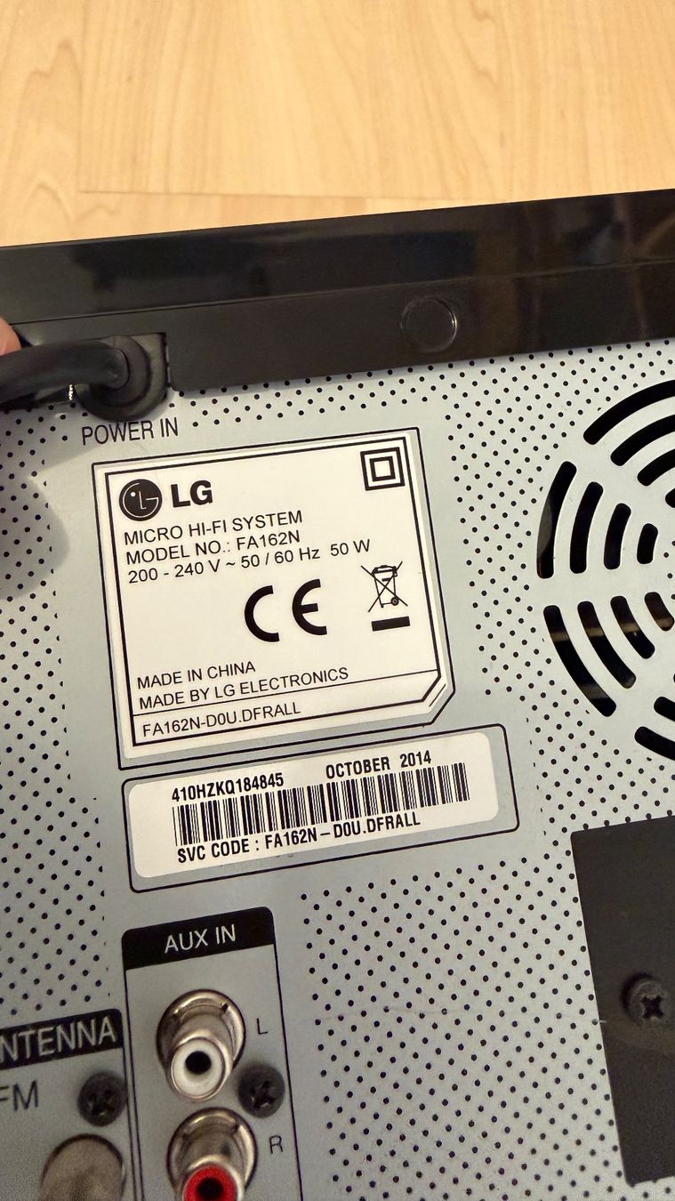 LG Haut-parleurs: Système de son LG FA162N avec télécommande et câbles – D'occasion à Develier par loicb1997 4