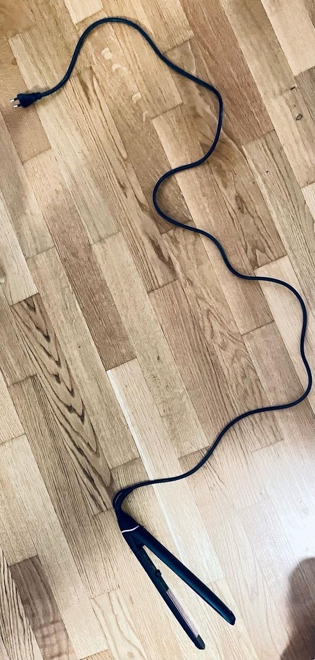 Philips Lockenstäbe & Haarglätter: Philips Glätteisen, Haarglätter, schwarz – Gebraucht aus Gränichen von RetoLexi 5