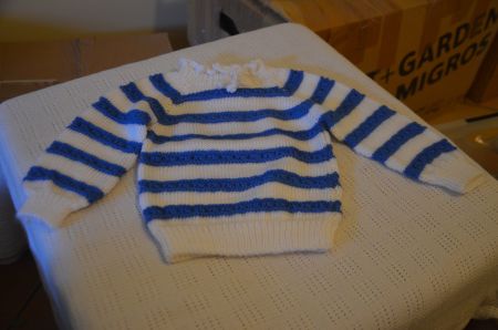 TAILLE 68 - PULLOVER NEU - HANDARBEIT