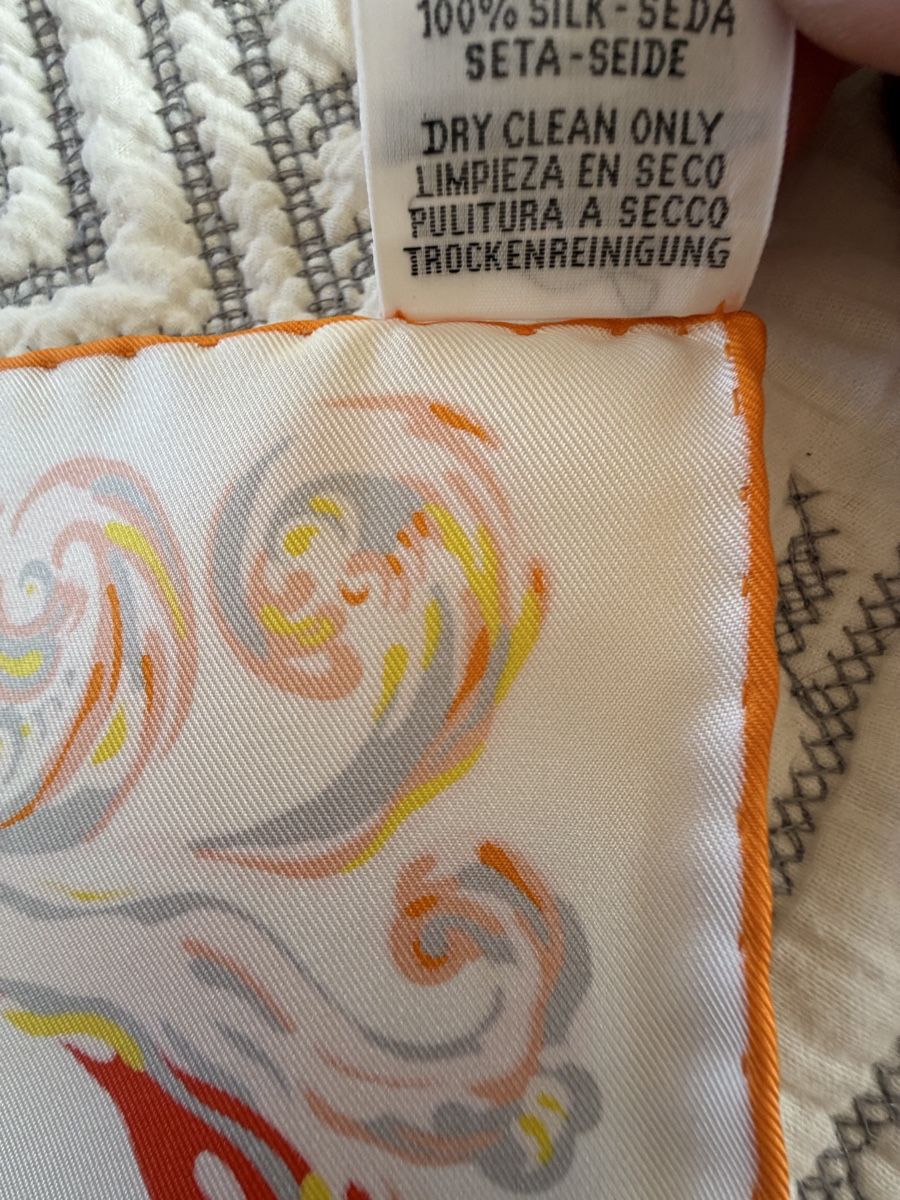 Hermès Foulard & Sciarpe: Carré Hermès 90 Émile et une nuits – Nuovo (secondo la descrizione) da Founex venduto da dom_bgr7 7