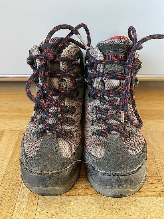 Trevolution Scarpe per ragazzi: Wanderschuhe TREVOLUTION Gr. 29 – Usato da Urdorf venduto da Resumasa