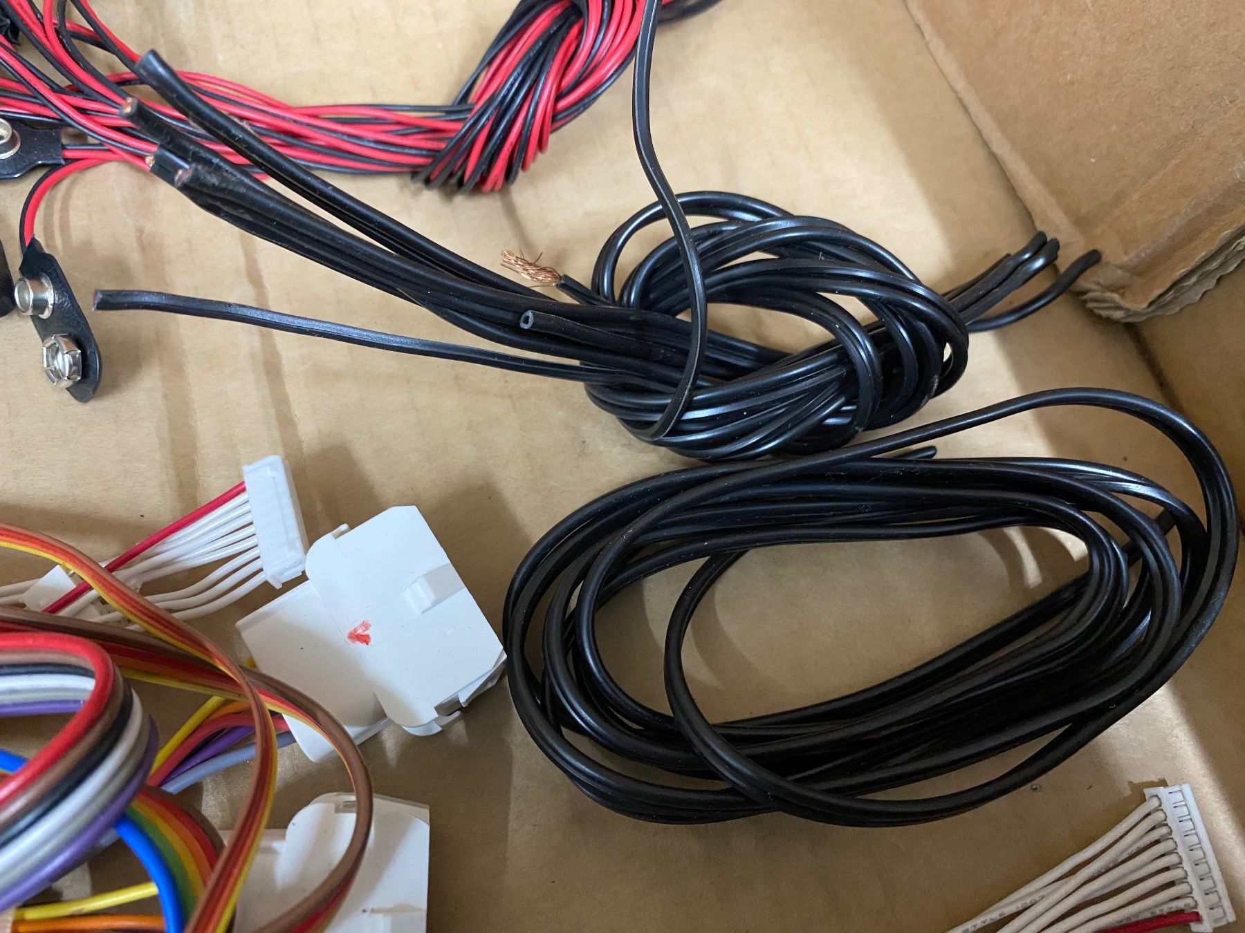 Cavi: Kabelbaum, PC- Kabel, Diverse Kabel – Usato da Eschlikon TG venduto da 1.- 8
