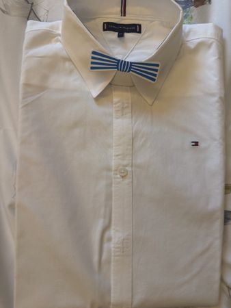 Tommy Hilfiger Hemd weiss mit Fliege Grösse 164 neu
