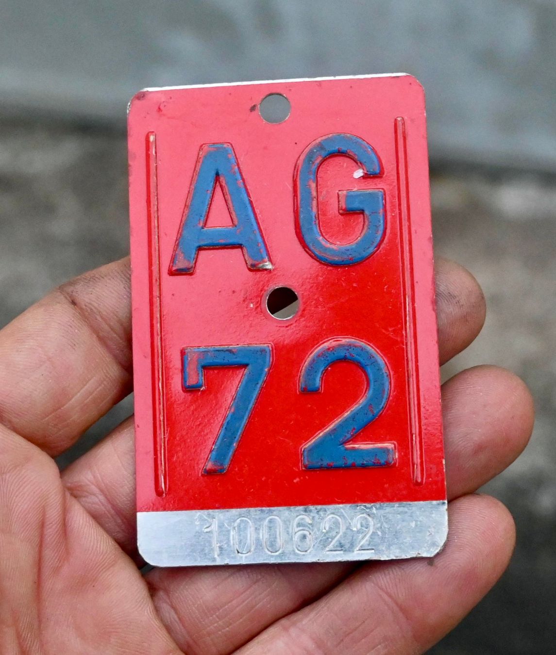 Insegne: Velonummer AG 72 von 1972 - Aargau – Usato da Pfaffhausen venduto da mono_rec 1