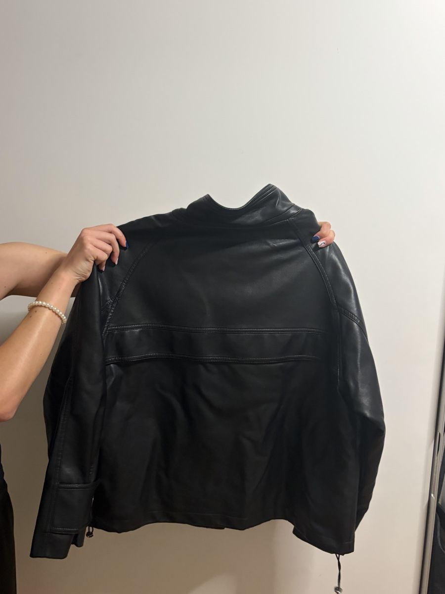 Pull&Bear Vestes: Leder Jacke – D'occasion à Eggerberg par nicolas.wasmer 1