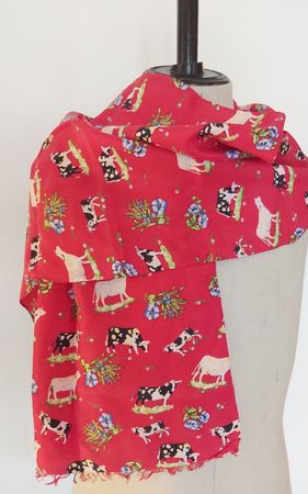 Seidenfoulard Motiv Kühe rot