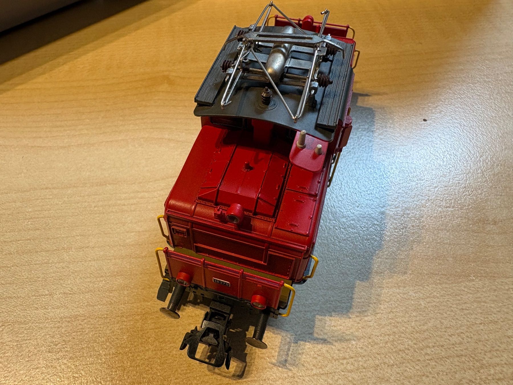 Märklin Modellini di ferrovie: Maerklin 36330 Ee3/3 rouge 16370 – Nuovo e nell'imballaggio originale da Corcelles Payerne venduto da Pierre66 4