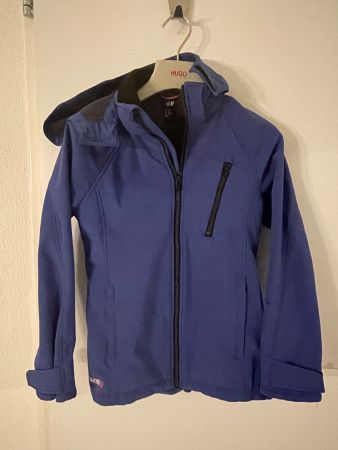 Blaue Softshell-Jacke in Gr. 152