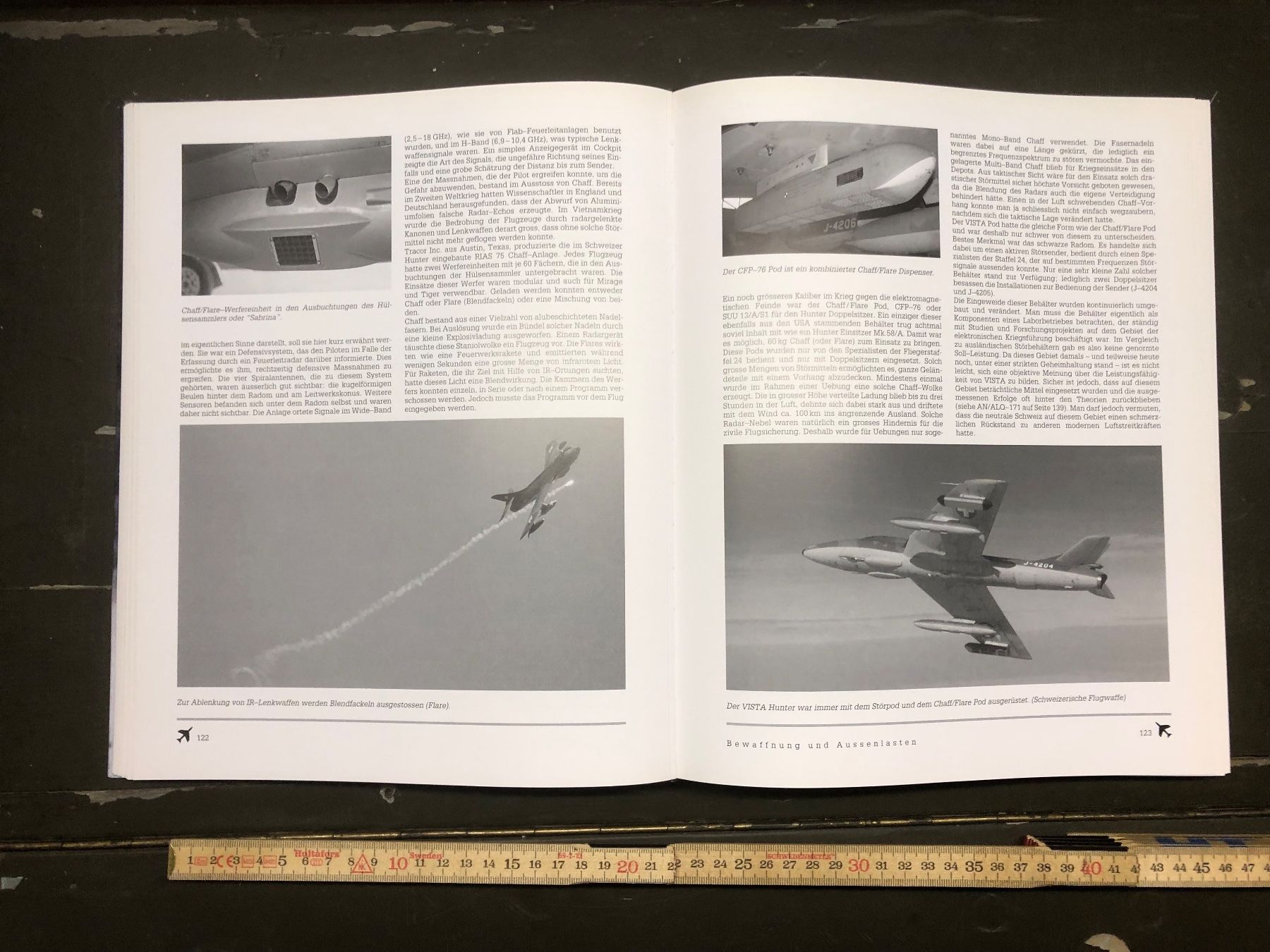 Libri: Schweizer Armee Luftwaffe Buch HUNTER Air Force Kampfjet – Usato da Madiswil venduto da TEMISO 3