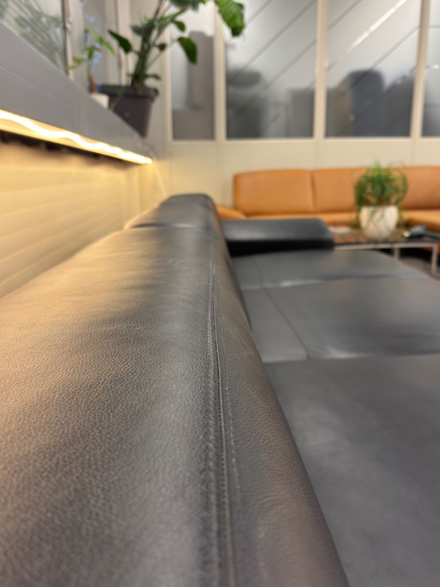 Divani: Sofa aus echtem Schafleder, schwarz mot Bettfunktion – Usato da Fehraltorf venduto da Sofalab.swiss 7