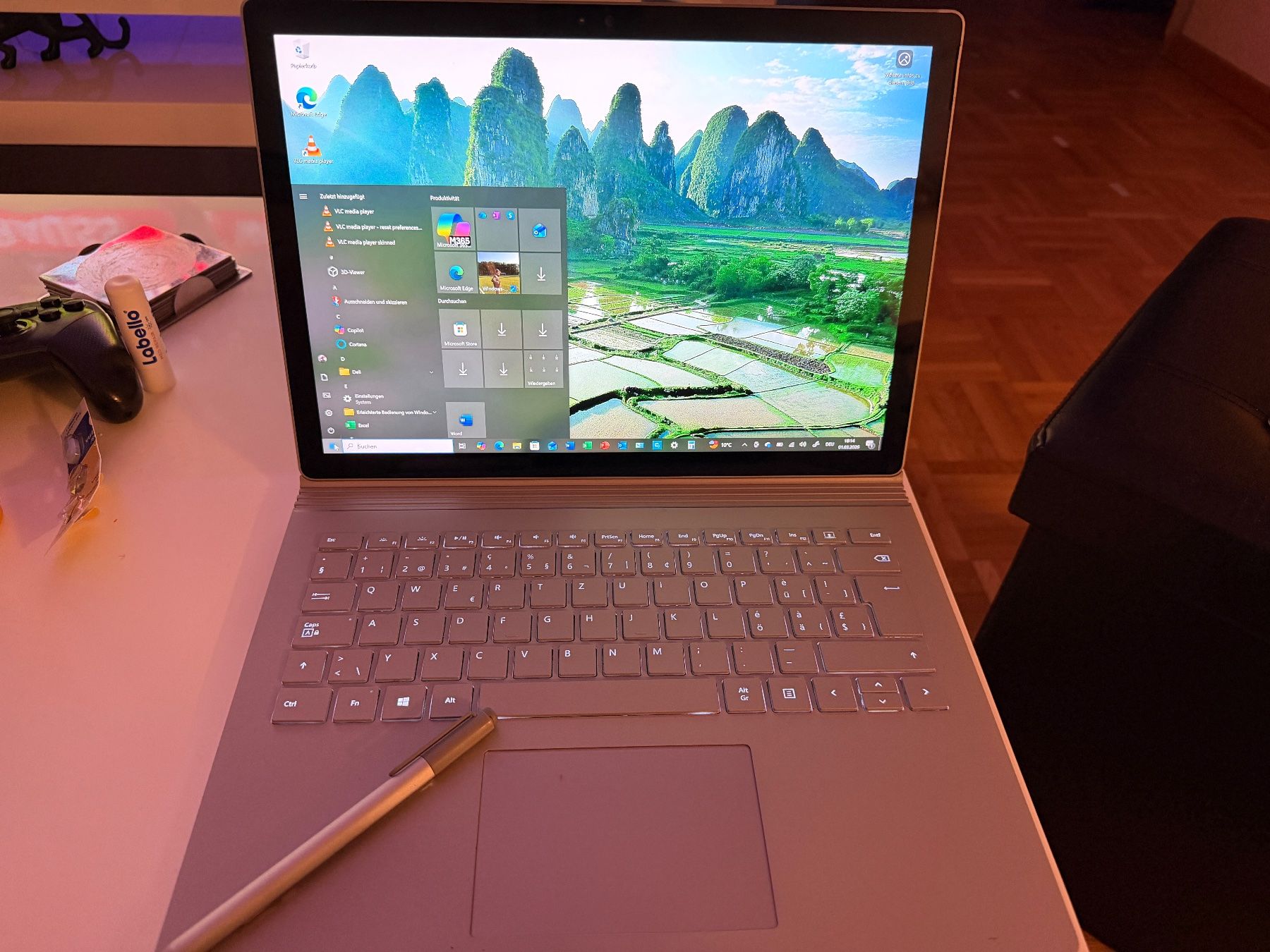 Microsoft Notebook: Microsoft Surface Book 13.5 Zoll, plus Stift Intel i5 – Usato da Oftringen venduto da ste_mp2b