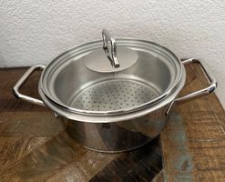 Kochtopf WMF mit Deckel und Siebeinsatz 2L (20cm)