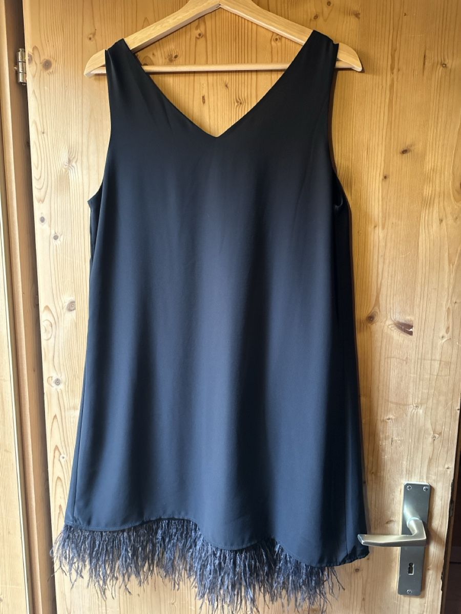 Vestiti: Kleid von Lass girl – Usato da Donat venduto da troja007 1
