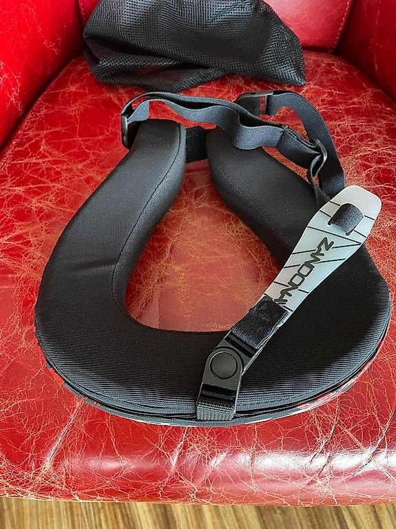 Caschi & visiere: Para collo/sostegno casco moto – Usato da Sementina venduto da mar_z6qx 1