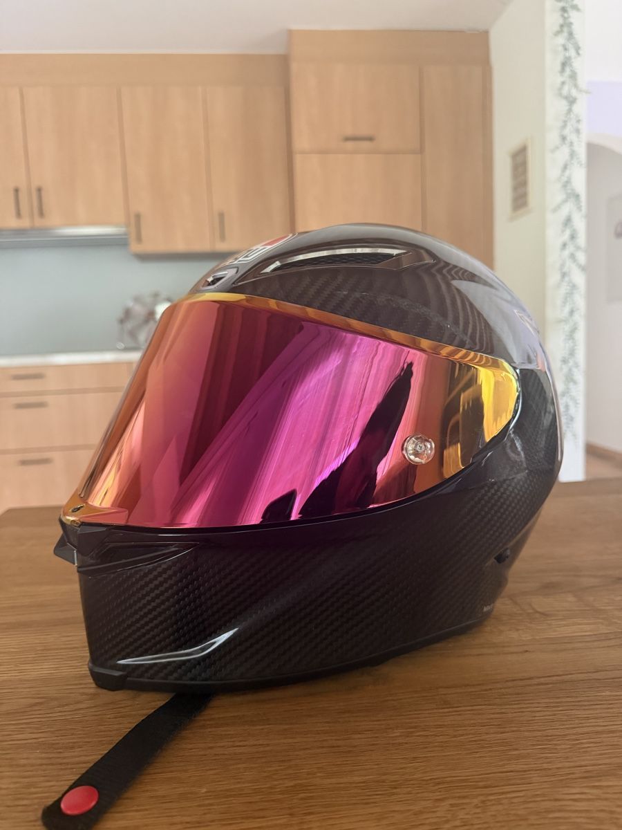 AGV Casques & visières: AGV Pista GP RR Carbon Grösse L – D'occasion à Intschi par sam_t5kc
