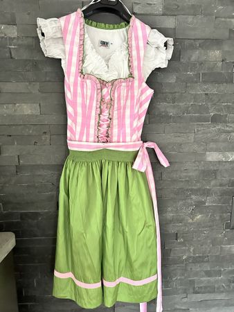 Suesse Dirndl-Tracht Gr. 36