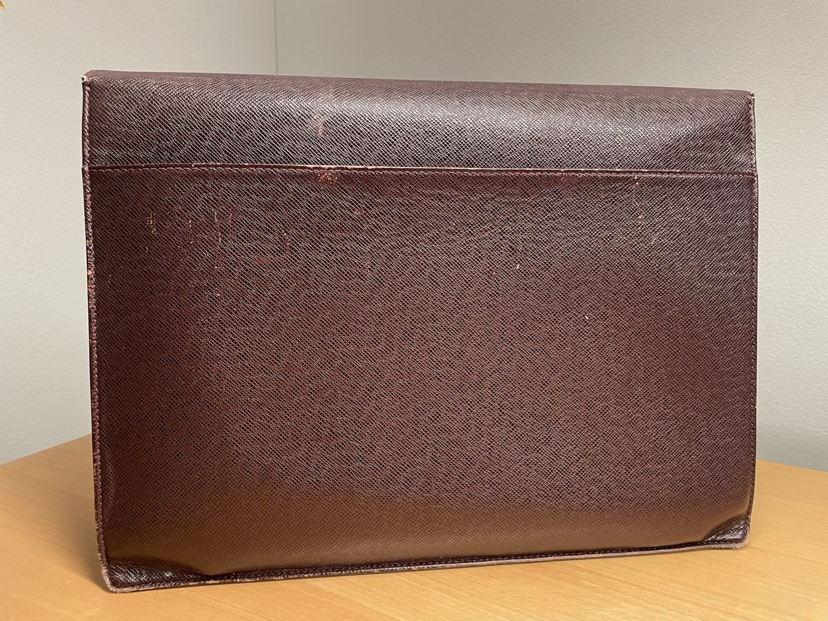 Louis Vuitton Koffer & Taschen: Aktentasche Louis Vuitton bordeaux Leder – Gebraucht aus Zürich von ricardiniho 3