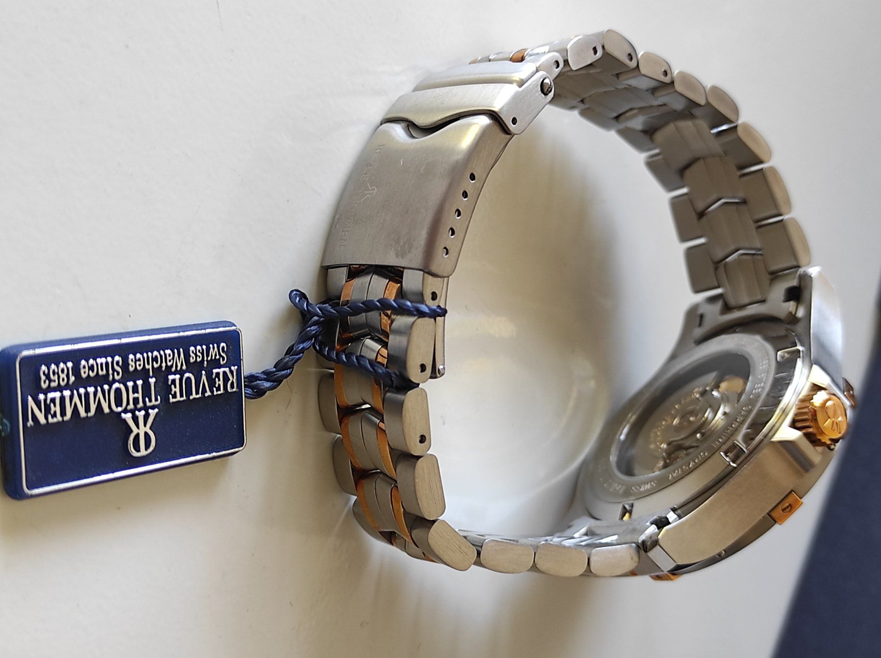 Revue Thommen Orologi: Revue - Thommen Airspeed auto. Pointerdate, neu mit Papieren – Nuovo e nell'imballaggio originale da Grenchen venduto da elibethma 2