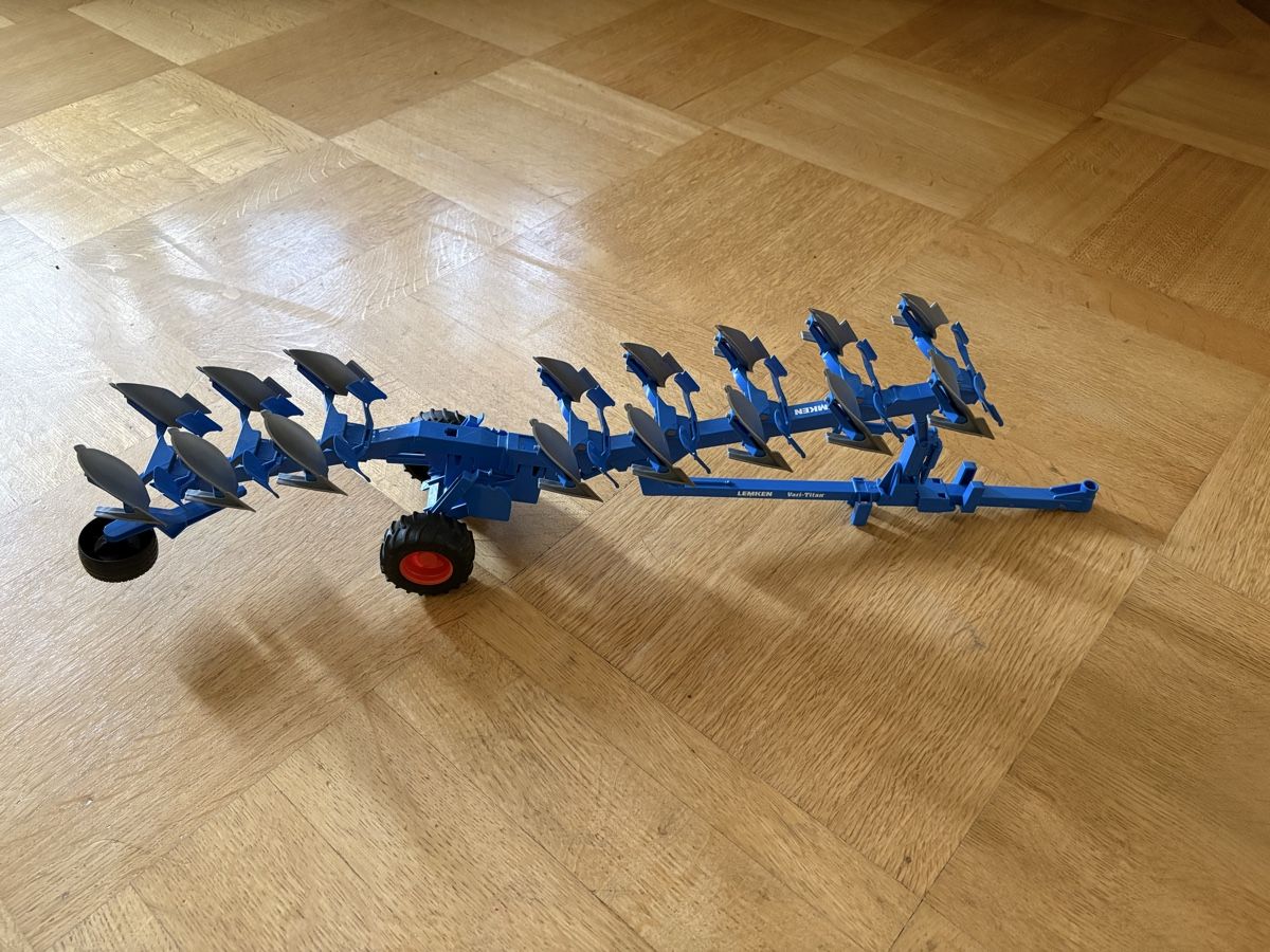 Bruder Jouets: Pflug gross von Bruderer – D'occasion à Oberdiessbach par gumm 1