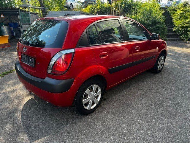 Kia Automobili: KIA Rio III  1.4 Trend Klima – Usato da Oberriet SG venduto da jeepv8 4