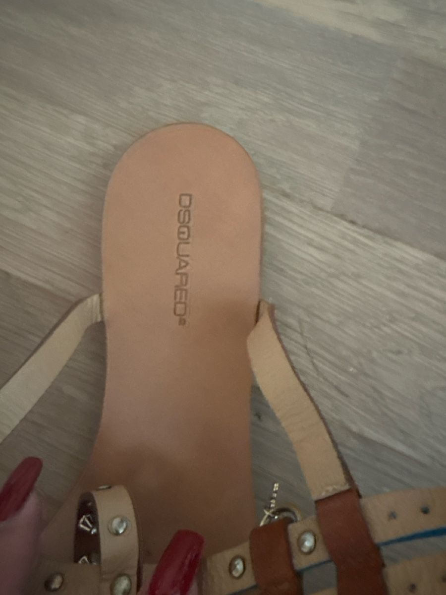 Dsquared2 Scarpe da donna: Dsquared2 flat crystal embellished sandals sizeIT37 – Usato da Wettswil venduto da tininha79 3