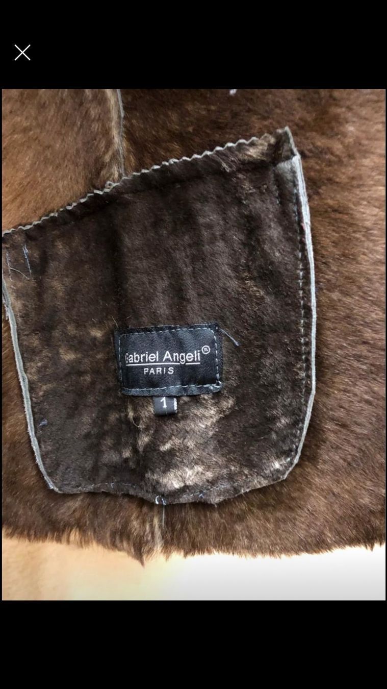 Giacche: Veste de fourrure chaude avec capuche taille 1 – Usato da Carouge GE venduto da Bruggy 3