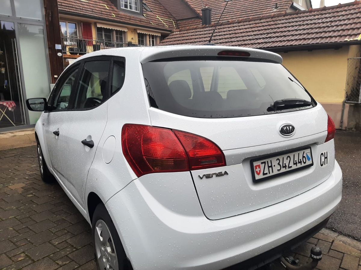 Kia Automobili: Kia Venga – Usato da Winterthur venduto da zwickyC 1