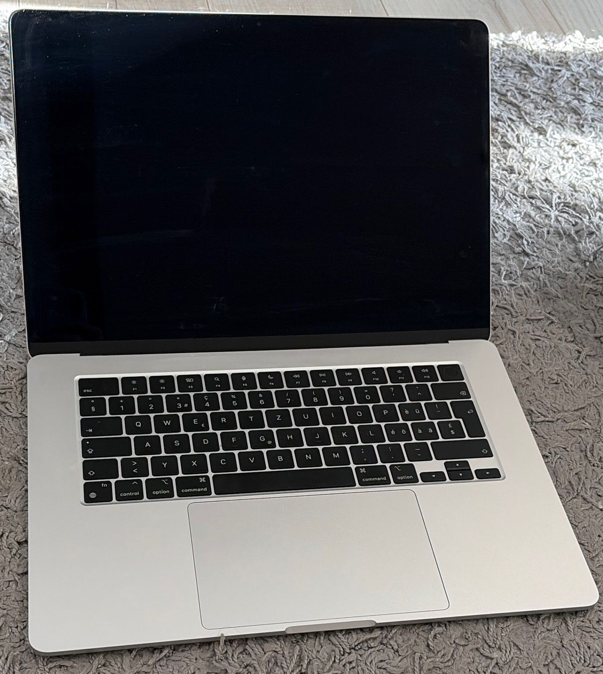 Apple Notebook: MacBook Air – Usato da Onex venduto da flo_p9zj 1