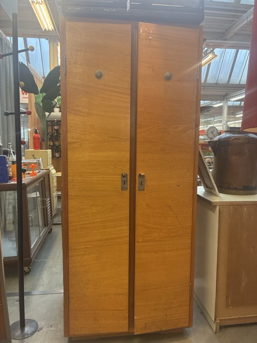 Armadi: Pavatex Schrank – Usato da Dagmersellen venduto da casatualiq