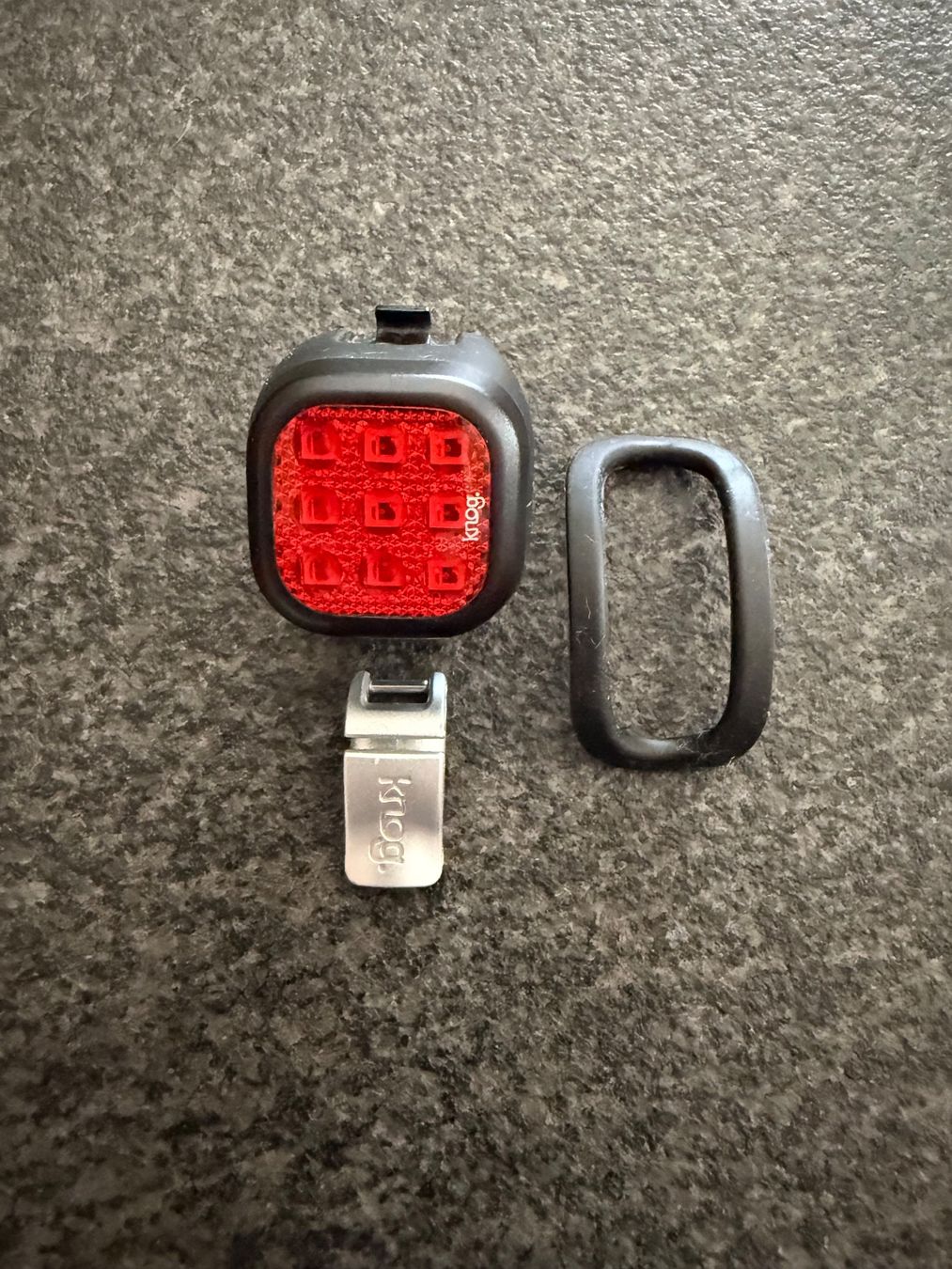 Pezzi di ricambio: Knog Blinder Mini Niner Rücklicht neu – Usato da Muttenz venduto da Fantom03 1